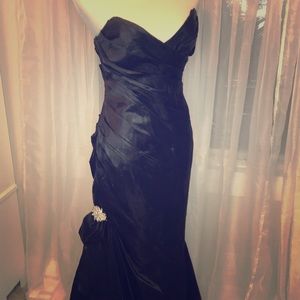 Black Mermaid Style Formal Dress